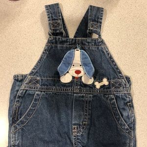 Boys sz 3/6 month overalls with Puppy appliqués.